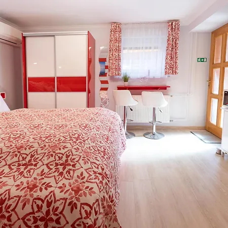 招待所 Balaton Fantasy 4*